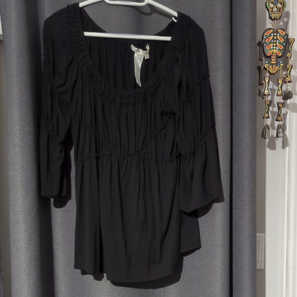 Max Studio Top With Bell Sleeves